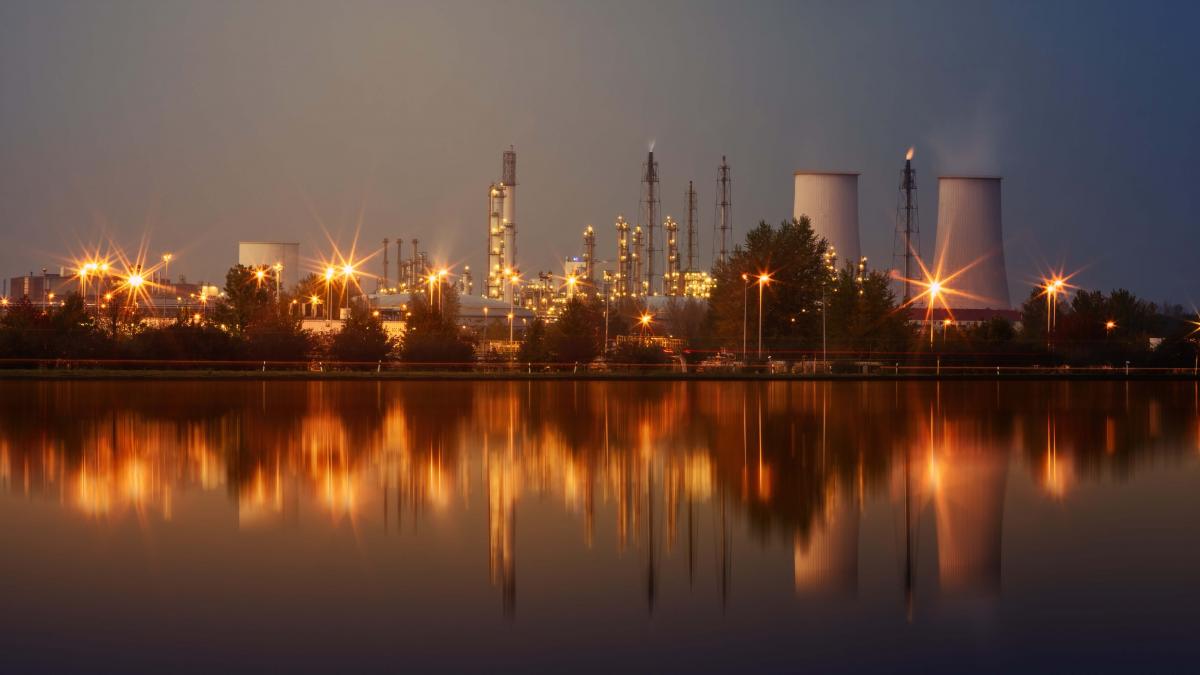 Fires on other installations such as oil refineries are detected by outdoor flame detectors. Fires on other installations such as oil refineries are detected by outdoor flame detectors.